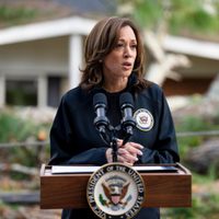 Harris mantiene ventaja sobre Trump en encuestas, pero sigue por detrás en cinco estados disputados
