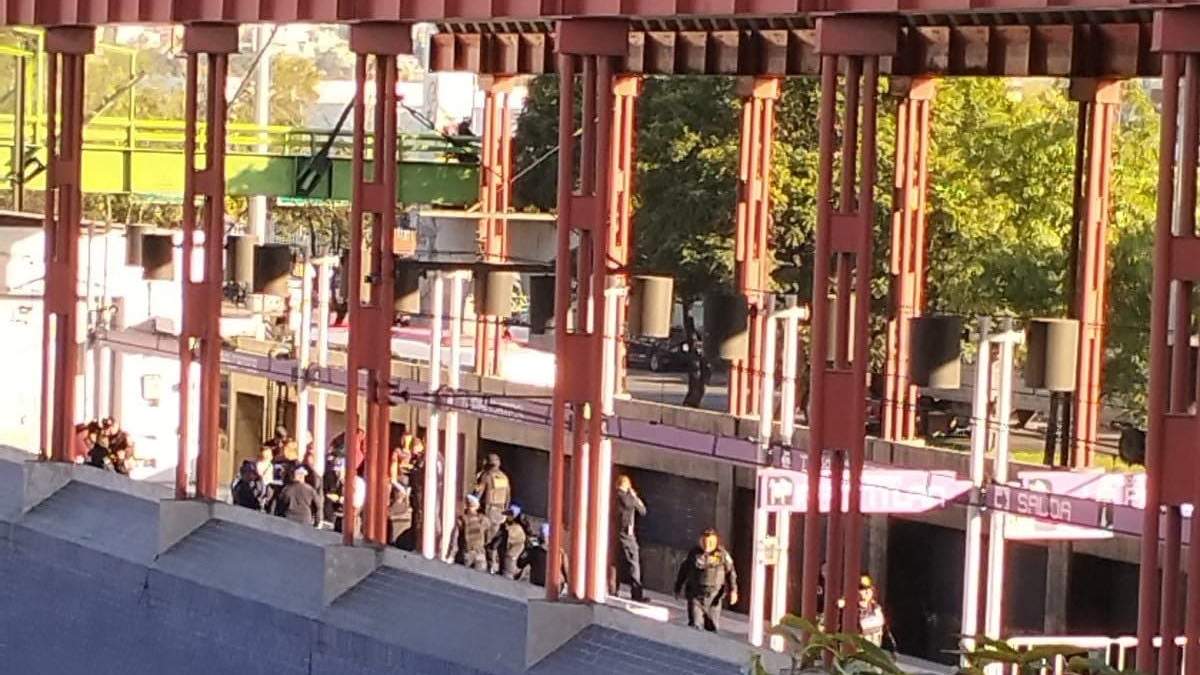 Balean y asesinan a un hombre en el andén de la estación del Metro Tepalcates