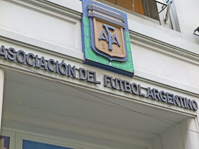 La AFA prevé construir en Dubái un edificio con distintos atractivos vinculados al fútbol argentino