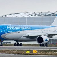 Cancelan vuelos y refuerzan controles. ¿Hasta cuándo podrán volver los argentinos en el exterior?