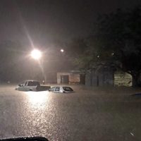 Lluvias en Nuevo León y Tamaulipas colapsan vías, hay inundaciones y caos vehicular