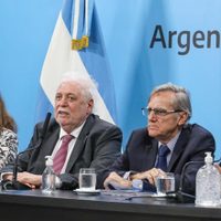 Cuarentena obligatoria: "sería mejor extenderla a 21 días", afirmó el infectólogo Eduardo López