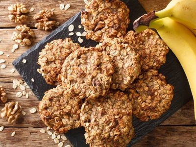 Hacete estas galletas de banana y avena con esta receta fácil: listas en 15 minutos para acompañar el mate