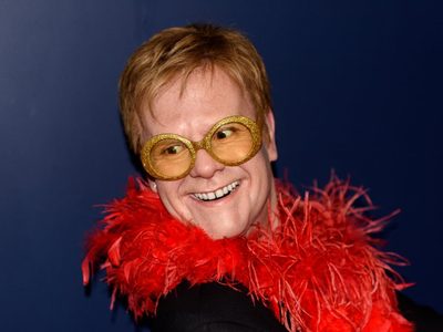 ¡Qué grande! Elton John donó exuberante suma de dinero para la lucha contra el coronavirus