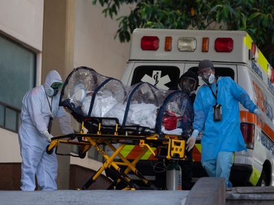 Cifra de muertes por covid-19 en México sería de hasta 321 mil, informa gobierno