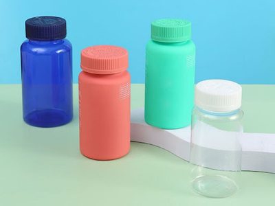 Si tenés un montón de envases de vitaminas, no los tires: creá estos hermosos y prácticos organizadores en minutos