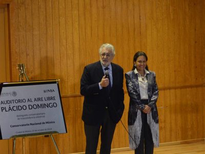 Plácido Domingo volvió al Conservatorio Nacional