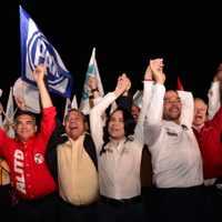 Alejandra del Moral arranca campaña y promete transformar salario rosa en salario familiar