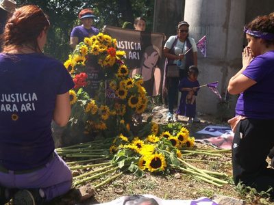 Montan en Tepoztlán ofrenda a Ariadna Fernanda y exigen cese del fiscal de Morelos