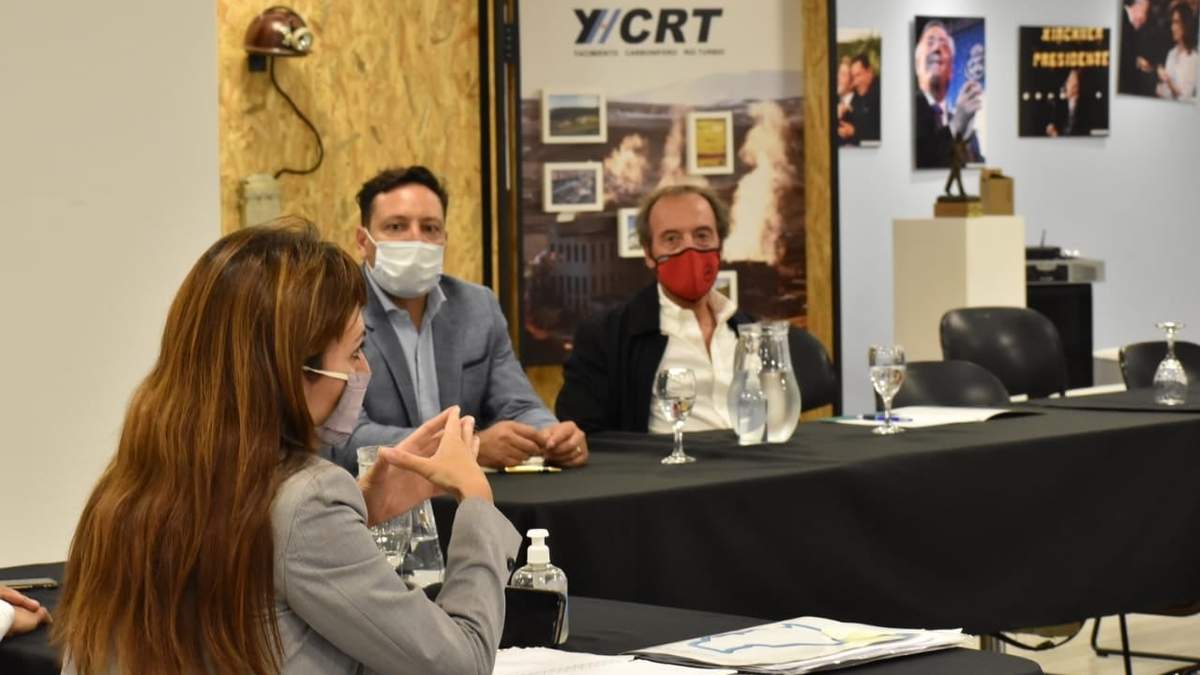 Las autoridades de Santa Cruz se reunieron con empresas mineras. Fuente: (Twitter)