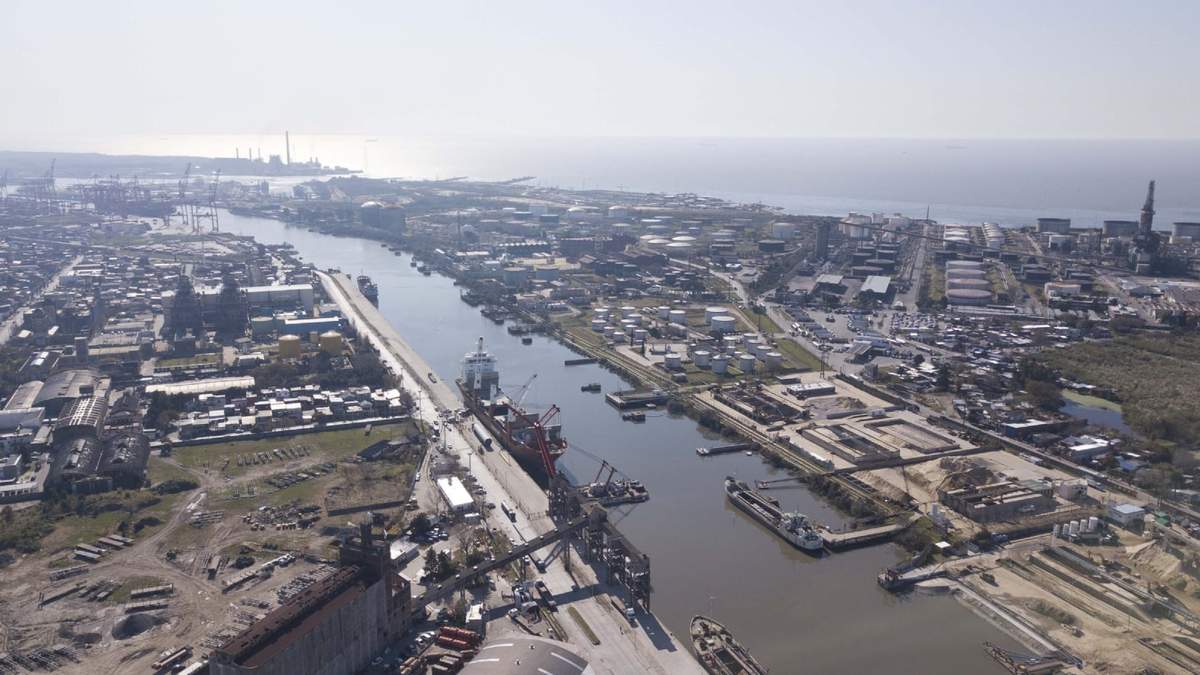 Puerto de Dock Sud. Fuente: (Twitter)