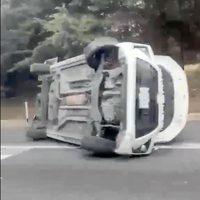 Caos vial en la Cuernavaca-México por accidentes y lluvia (Video)