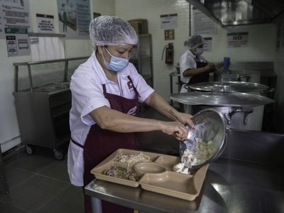Chicharrón, pozole, chilaquiles... este es el menú en el Torito para el 15 y 16 de septiembre
