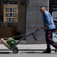 Ayuda al peso decisión de la FED de no subir tasas de interés