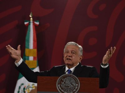 AMLO respalda a Sheinbaum ante polémica por peritaje de DNV sobre colapso de la Línea 12