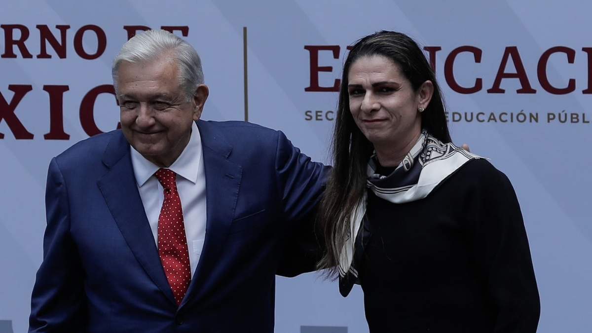 AMLO y Ana Guevara