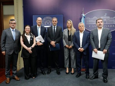 Nuevo proyecto del Ejecutivo propone prisión para funcionarios por gasto irregular