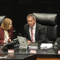 Secretario de Hacienda defiende el trabajo de aduanas pese al huachicol fiscal