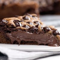 Torta cookie rellena: sacate el antojo de algo dulce con esta receta increíble para acompañar los mates