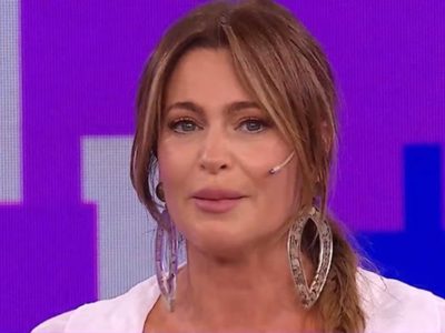 "Me arrepiento": Karina Mazzocco se quebró en vivo