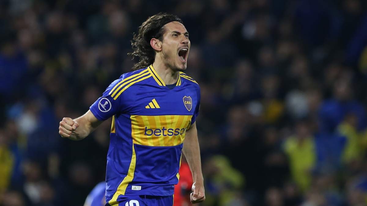 Edinson Cavani Fuente: (Twitter)