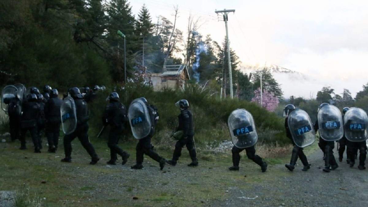 El Comando Unificado desalojó a la comunidad mapuche. Fuente Facebook.