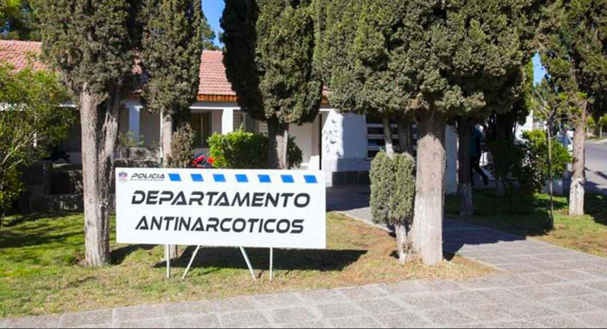 El operativo estuvo a cargo de los efectivos de la División Antinarcóticos de Neuquén. Fuente: (Gobierno de Neuquén)