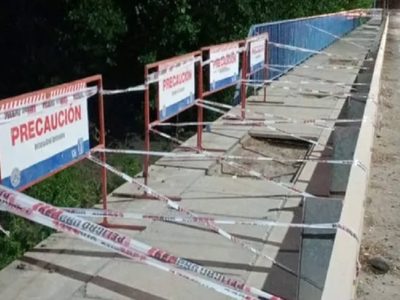 Tras caer una baranda en el puente Centenario-Cinco Saltos, vecinos piden tareas de mantenimiento