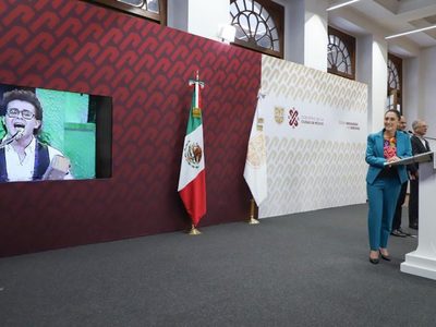 "Nacos estamos de moda": Sheinbaum secunda la frase de AMLO y explica el origen de la palabra
