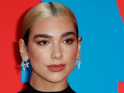¡Es de familia! Dua Lipa no brilla sola, tiene una gran aliada ¿quién es?