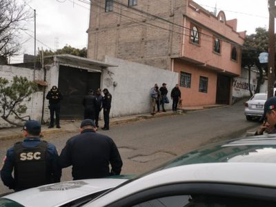 Descubren cuerpo decapitado en zona boscosa de Tlalpan