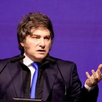 Milei deja el pasaporte y empieza una gira nacional