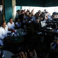 Los candidatos reparten culpas tras atentado contra priista en Isla Mujeres