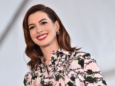 Todo un héroe: Anne Hathaway ayudó al niño que salvó a su hermana