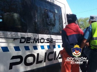 Un hombre tenía pedido de captura por amenazas y lo detuvieron en la calle