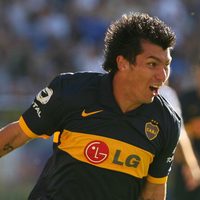 La confesión de Gary Medel sobre su relación con Román y la posible vuelta a Boca, ¿con Vidal?