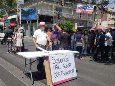 Vecinos de Benito Juárez protestan por agua con olor a combustible (Video)
