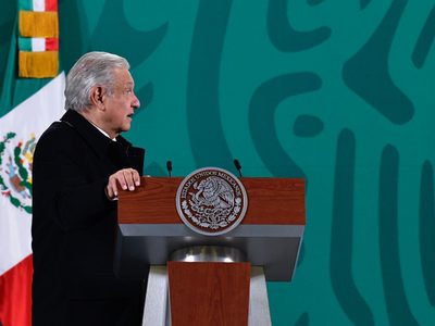 "Comes y te regresas": AMLO parafrasea a Fox a propósito de su viaje a Nueva York