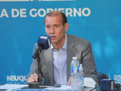 Omar Gutiérrez informó que el uso de barbijos en comercios es optativo