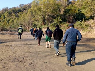 Descontrol en la frontera de Salta: decenas de familias huyen del coronavirus en Bolivia