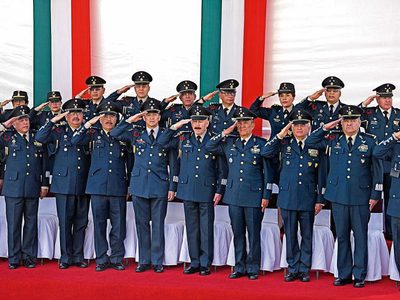 Agregados militares mexicanos: Una vida dorada en el extranjero