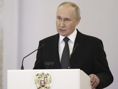 Putin anuncia que piensa prolongar su mandato presidencial en Rusia, que suma casi un cuarto de sigl