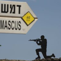 Israel ataca objetivos militares iraníes en Siria; Rusia llama a la contención