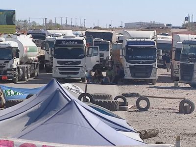 Protesta de Salud: crece el malestar entre los camioneros varados en Zapala