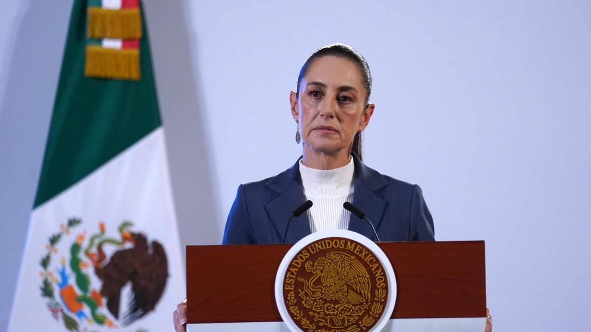 La presidenta durante su primera conferencia matutina