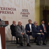 AMLO presume 80 años del IMSS: "está en una muy buena época"