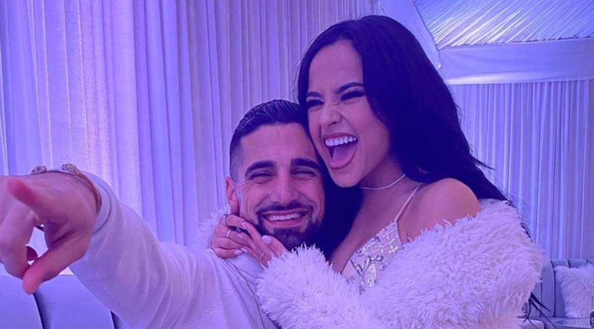 Becky G y su novio. Fuente: (Instagram)