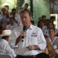 Meade apela a tranquilidad y seguridad en Querétaro