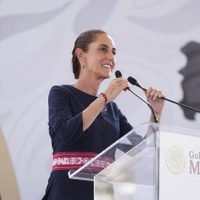 “De nada sirve más violencia”, advierte Sheinbaum ante el amago de Trump