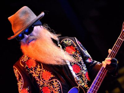 Falleció Dusty Hill, el legendario bajista de ZZ Top